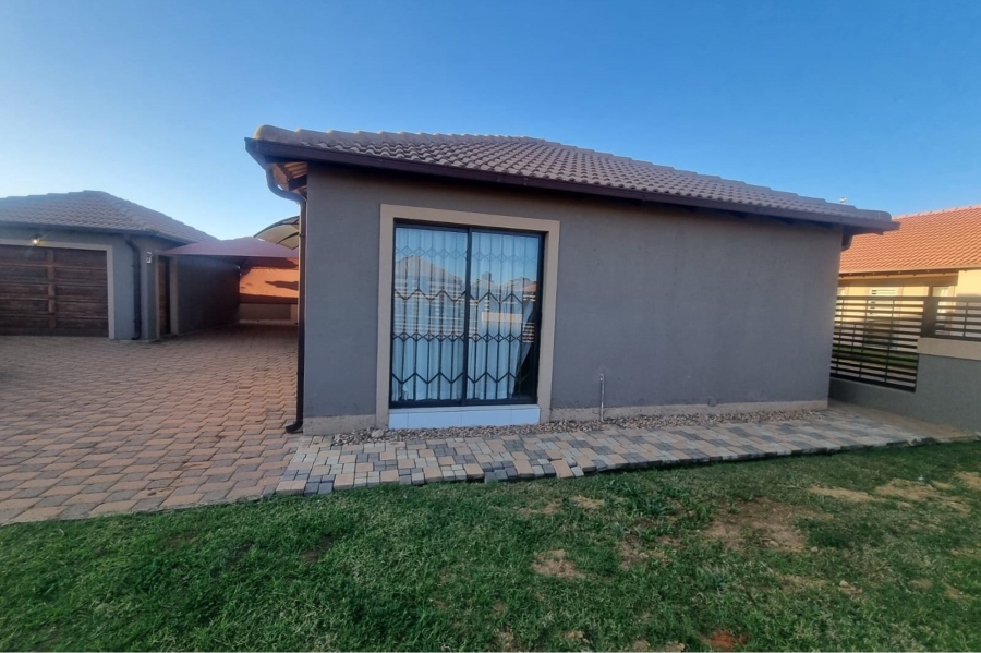 3 Bedroom Property for Sale in Ellaton North West